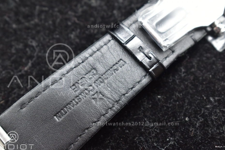 Rubber Overseas Strap Black on SS Black Dial 8F Maker 0317